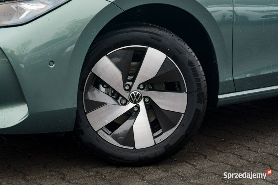 Volkswagen Passat Business Plus 15 TSI mHEV 150 relingi dachowe Passat łódzkie Łódź