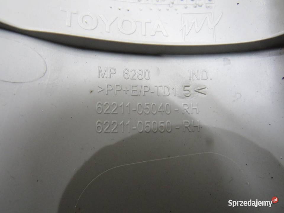 OSŁONA SŁUPKA PRAWY PRZÓD AVENSIS T27 T29