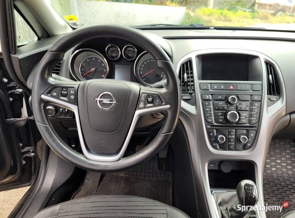 OPEL ASTRA J 14T 140 LPG SALON 2017 manualna sprzedam