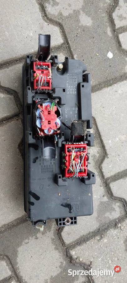 Skrzynka bezpieczników 12761559 Saab 93 Skrzynki bezpieczników Szczecin