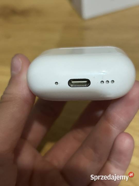 Słuchawki airpods 4 Brzostek
