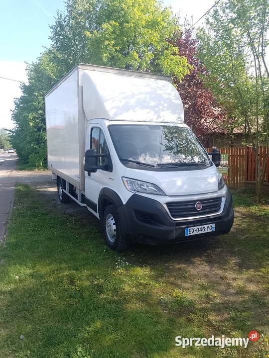 Usługi transportowe Przewóz osób na Lotnisko świętokrzyskie Starachowice