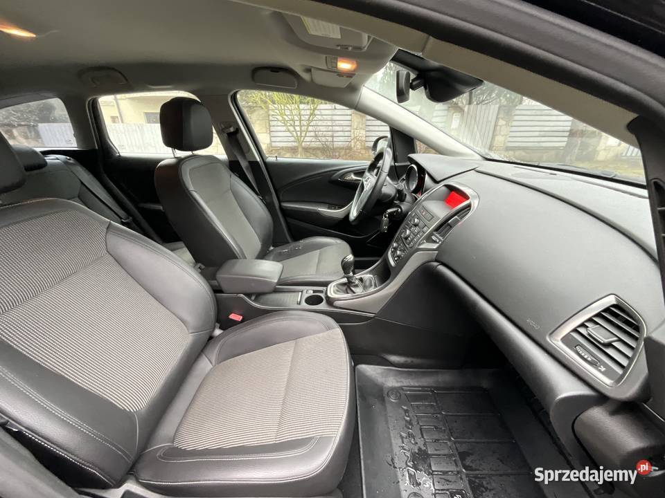 Opel Astra J Kombi 14 Turbo Innovation świętokrzyskie Staszów