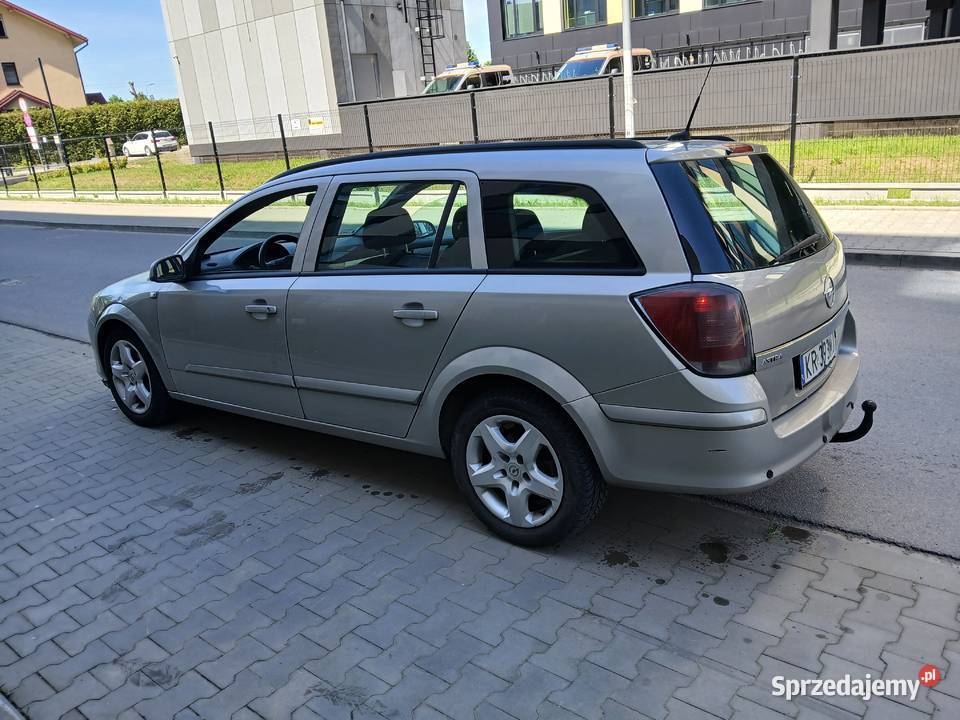 OPEL ASTRA III KOMBI 16GAZ małopolskie