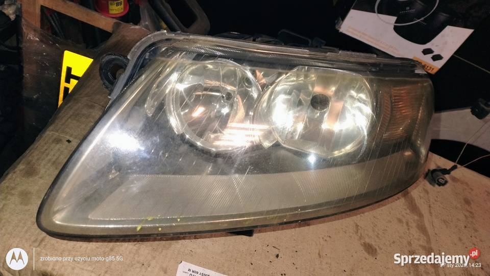Lampa reflektor lewy przód Audi A6 C6 4F Lubin