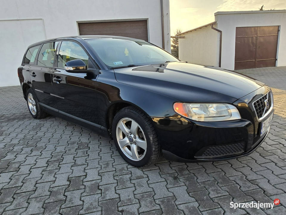 Volvo V70 20 Diesel SkóryNaviTempomatKlimatr 2