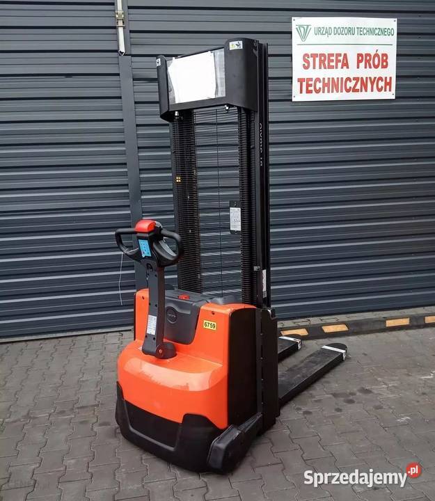 WÓZEK PALETOWY TOYOTA SWE120 Toyota Zator