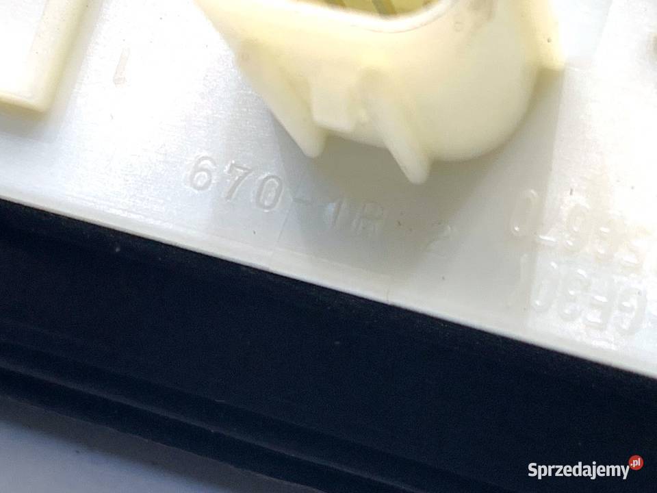 KLAMKA KLAPY TYŁ LEXUS LBX Crossover Sonic Klapy bagażnika