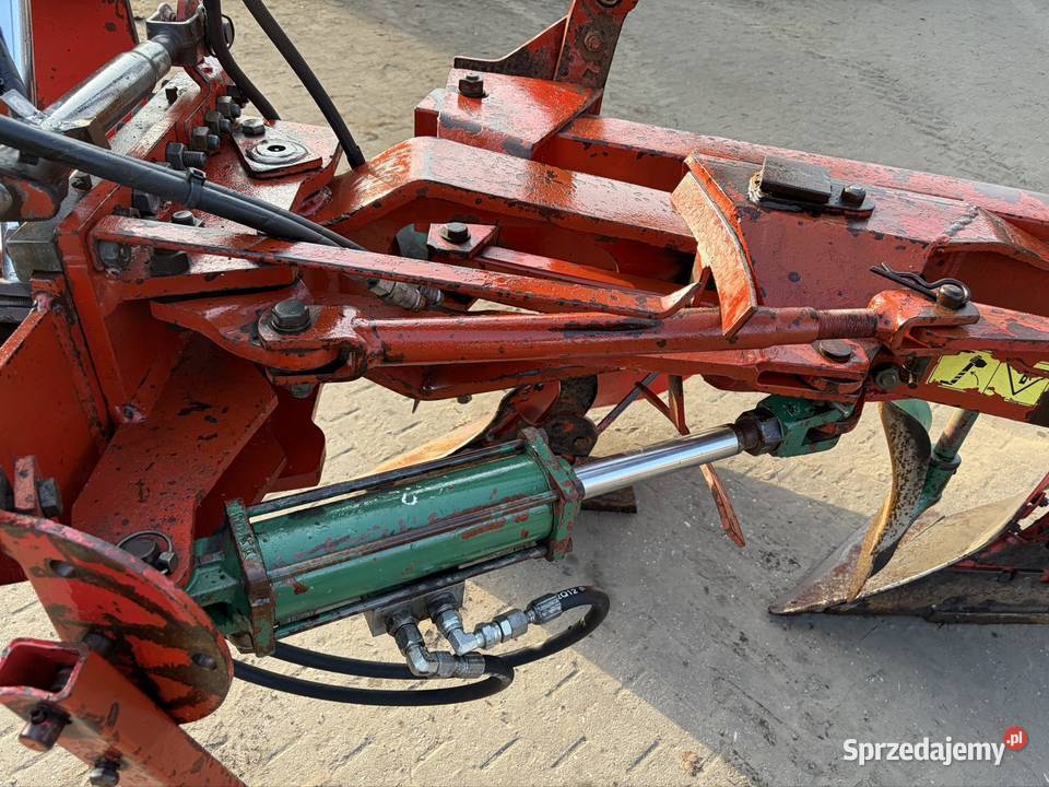 Pług Kverneland 4 skibowy obrotowy kółko Myszyniec