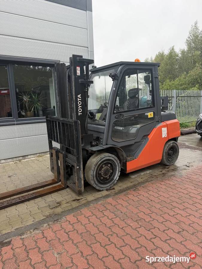 Toyota z nowej dostawy LPG DIESEL ELEKTRYCZNE łódzkie sprzedam