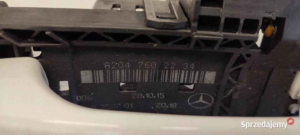 MERCEDES X117 CLA KLAMKA PRAWY PRZÓD 650 sprzedam