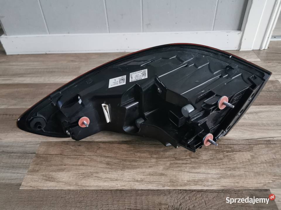 MERCEDES GLC 254 LAMPA LEWA TYLNA 2549064700 Lampy tylne