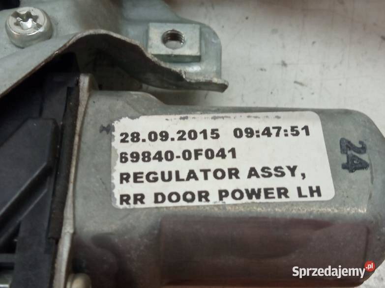 MECHANIZM SZYBY LEWY TYŁ Toyota Verso I 2009
