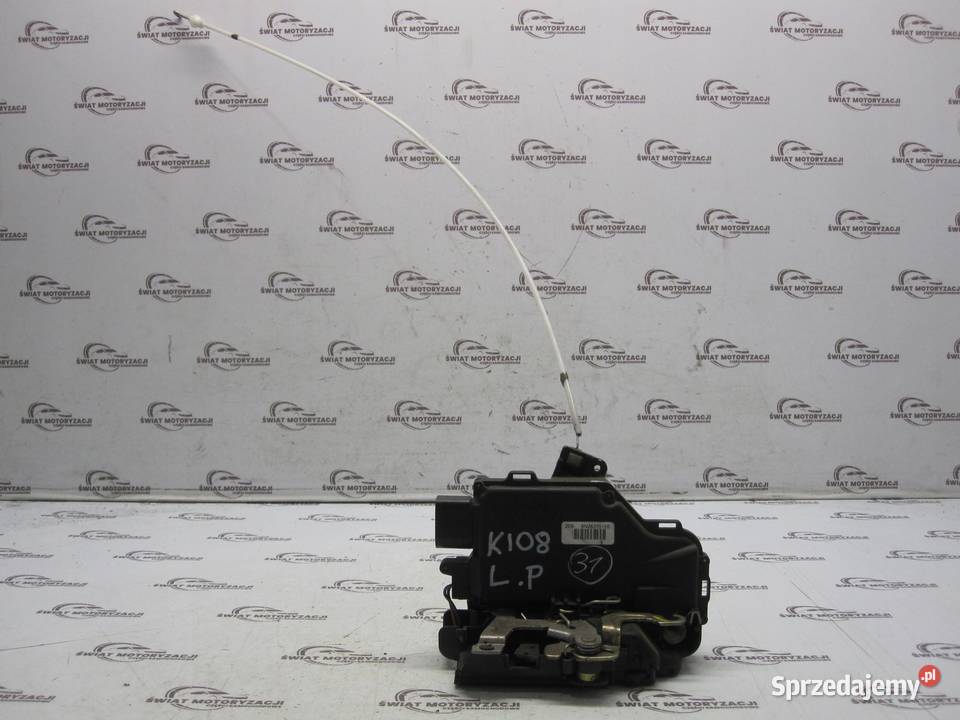 AUDI TT I 8N zamek lewy przód 8N2837015B