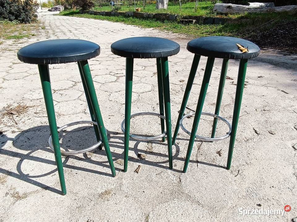 Zestaw trzech stołkówhokerów vintage sprzedam