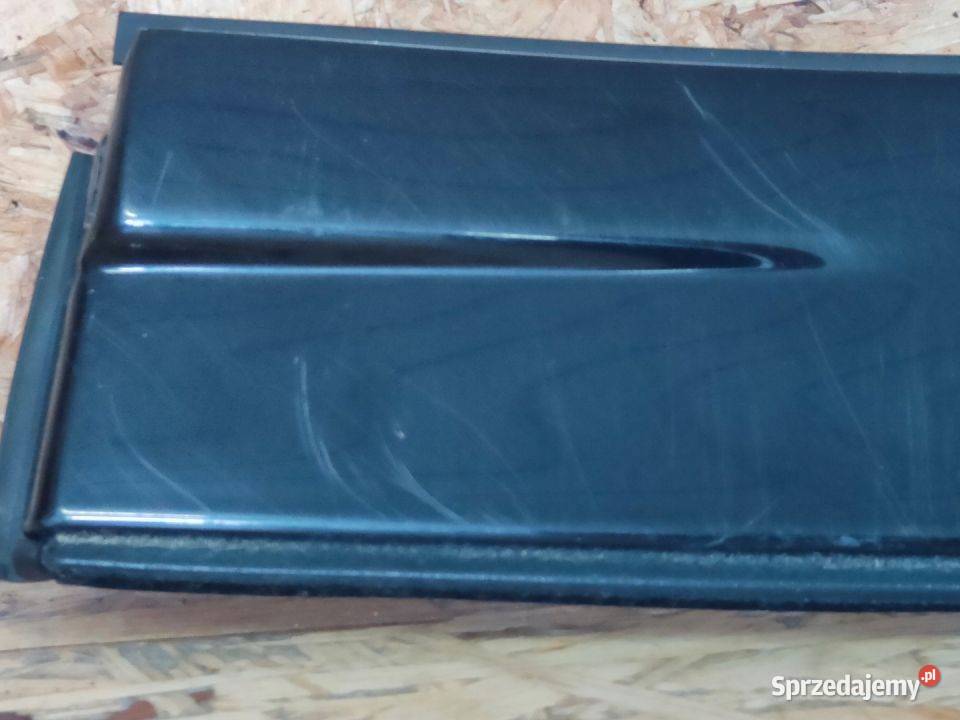 MERCEDES W207 W212 COUPE LISTWA DACHOWA PRAWA Pleszew