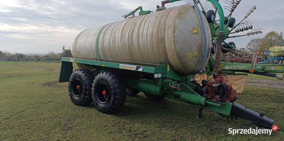 Beczka asenizacyjna Fortschritt HTS100 beczkowóz
