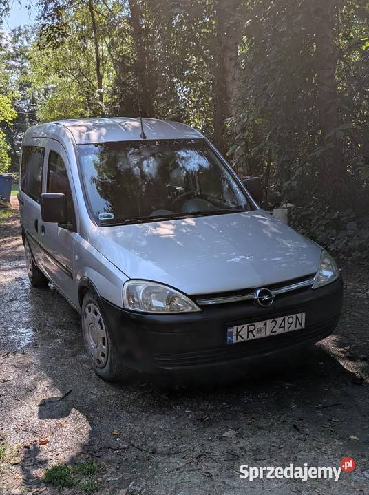 Opel Combo 17 diesel 2004 manualna Wola Batorska