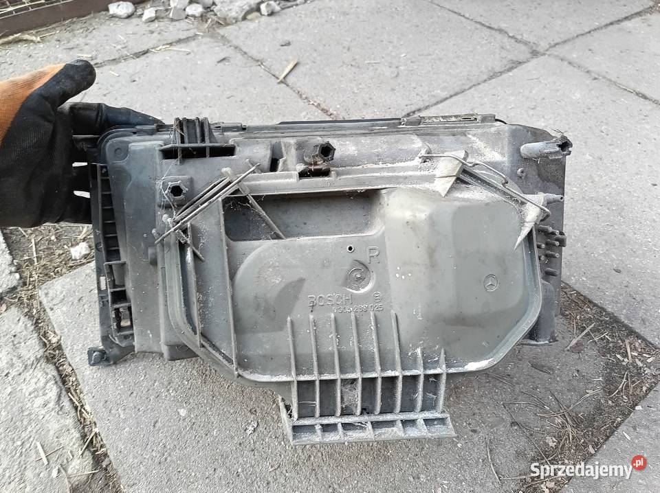 Lampa prawa Mercedes W124 Wielgomłyny
