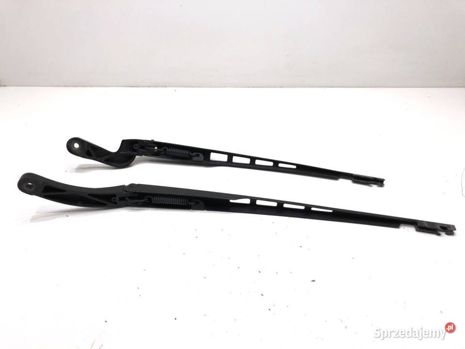 RAMIĘ WYCIERACZKI KOMPLET PRZÓD AUDI A6 C6 0411