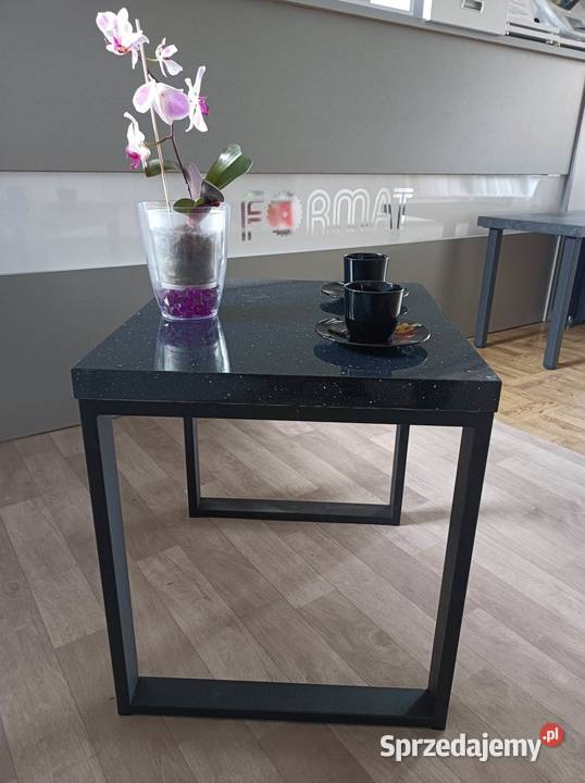 Stolik kawowy z metalowymi nogami Stalowa Wola