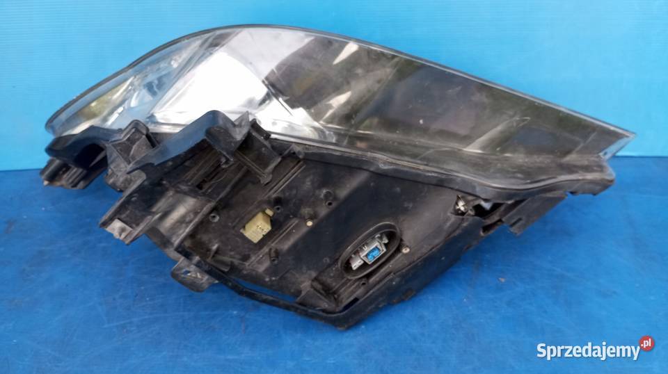 LAMPA PRAWY PRZÓD EUROPA XENON BMW 5 E60 E61 osobowe Nowy Tomyśl