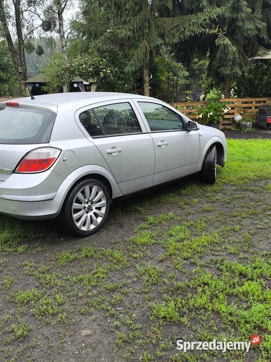 Opel astra h 13 nowe kompsprzeglo nowa skrzynia Astra Brwinów