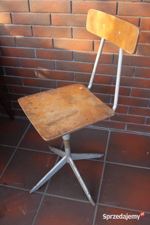 stare krzesło warsztatowe prl