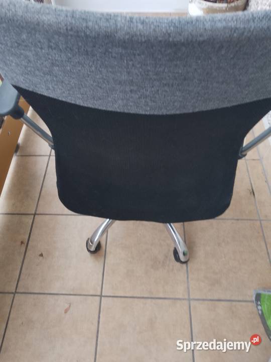 Wygodne używane krzesło biurowe na kółkach Fotele Gostyń sprzedam