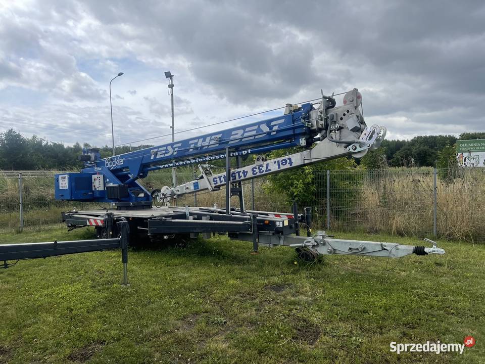 Żuraw Ciesielski dźwig dekarski Bcker AHK 301400 Kiełczewo