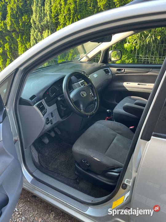 Toyota Avensis Verso Avensis Verso Malinówka