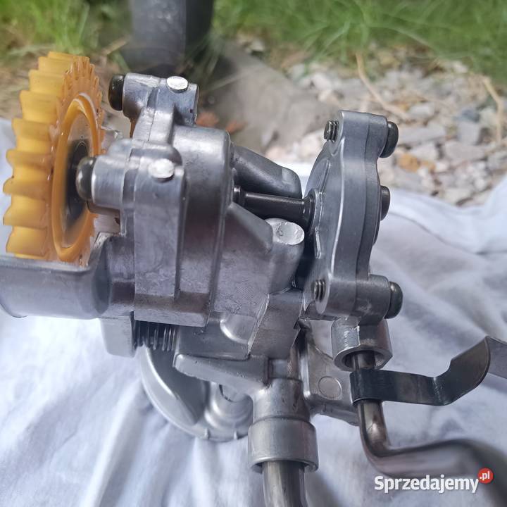 Yamaha v vmx 1200 pompa oleju w całości na