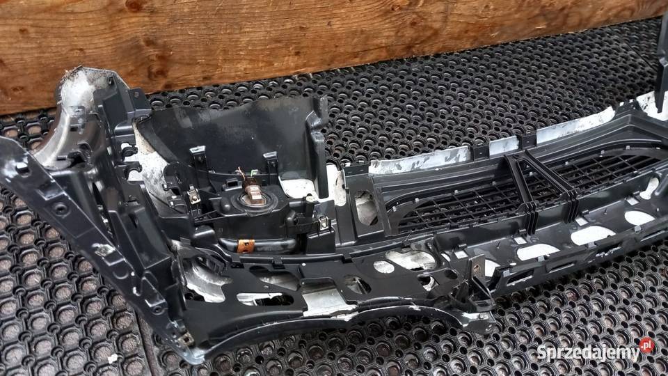 MERCEDES W203 COUPE ZDERZAK PRZÓD 755 HALOGEN wielkopolskie