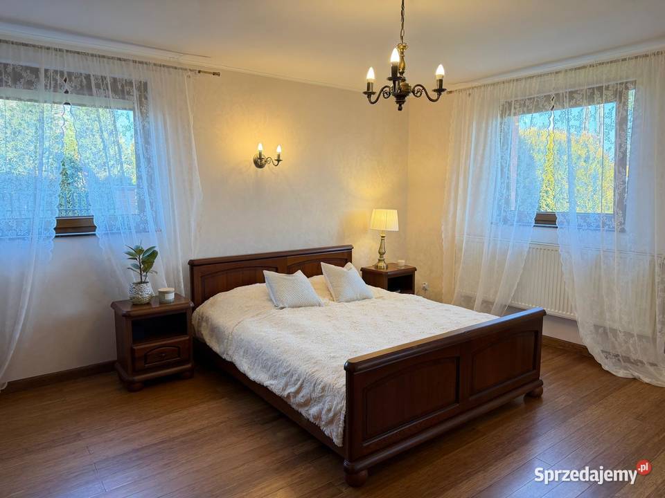 Dom na sprzedaż 908m2 Dzierżoniów sprzedam