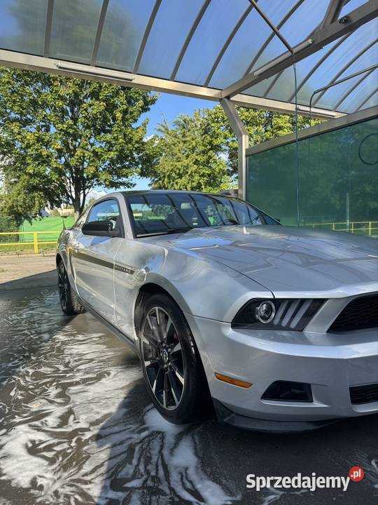 MUSTANG 37L V6 2012 z LPG Rok produkcji 2012 Katowice