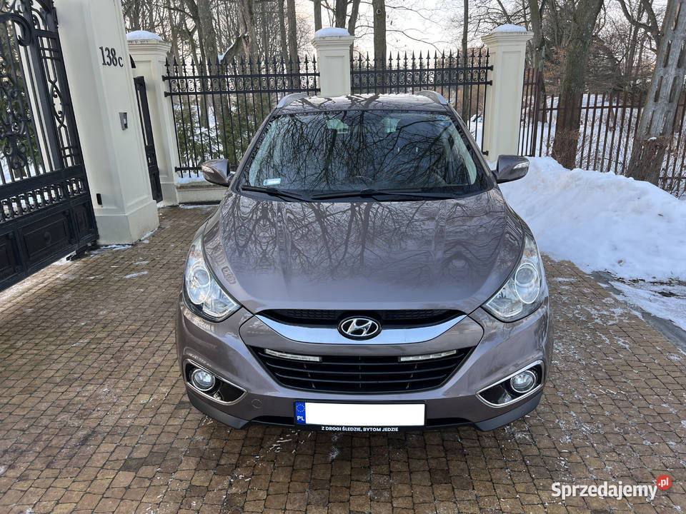 Hyundai ix35 20 CRDi 136 4WD 4x4 Premium manualna Nowa Słupia sprzedam