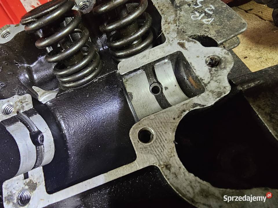 Suzuki DR 250 głowica zawór zawory sprężyna dolnośląskie