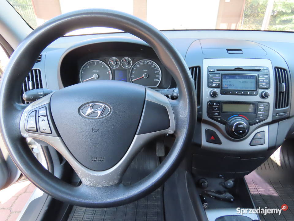 Hyundai i30 kombi 2008r diesel 335 000 6000 CD Warszawa