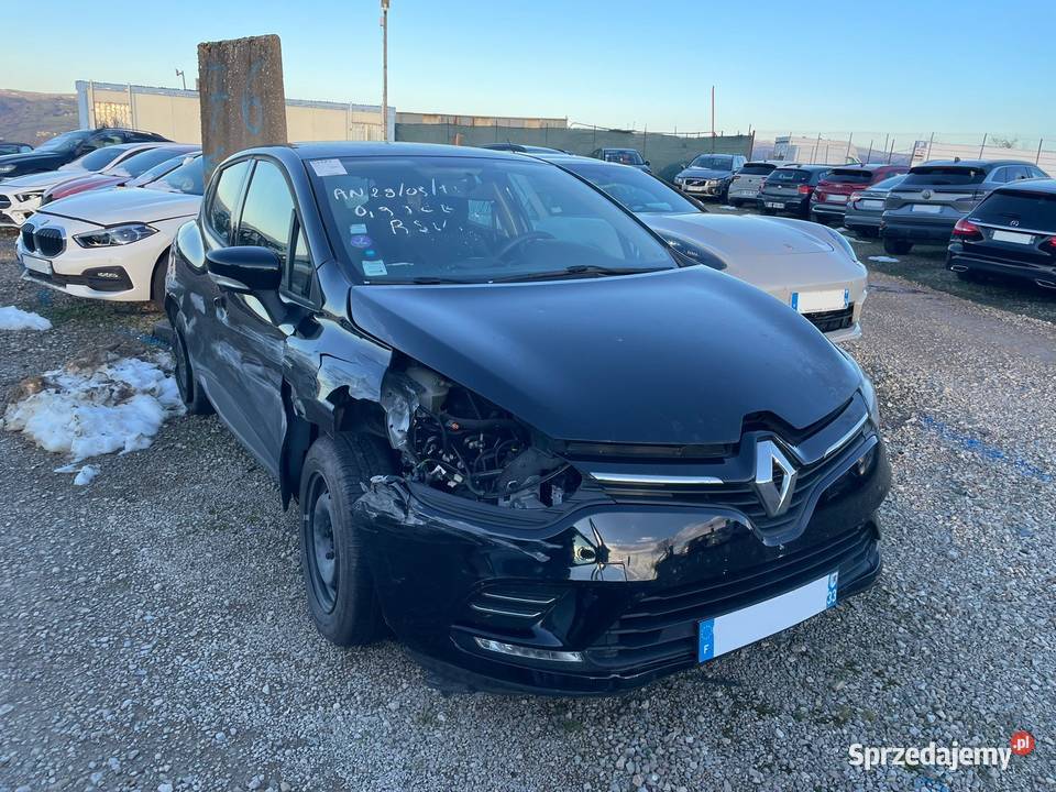 RENAULT Clio IV 09 TCe 75 Trend FF451 Łódź