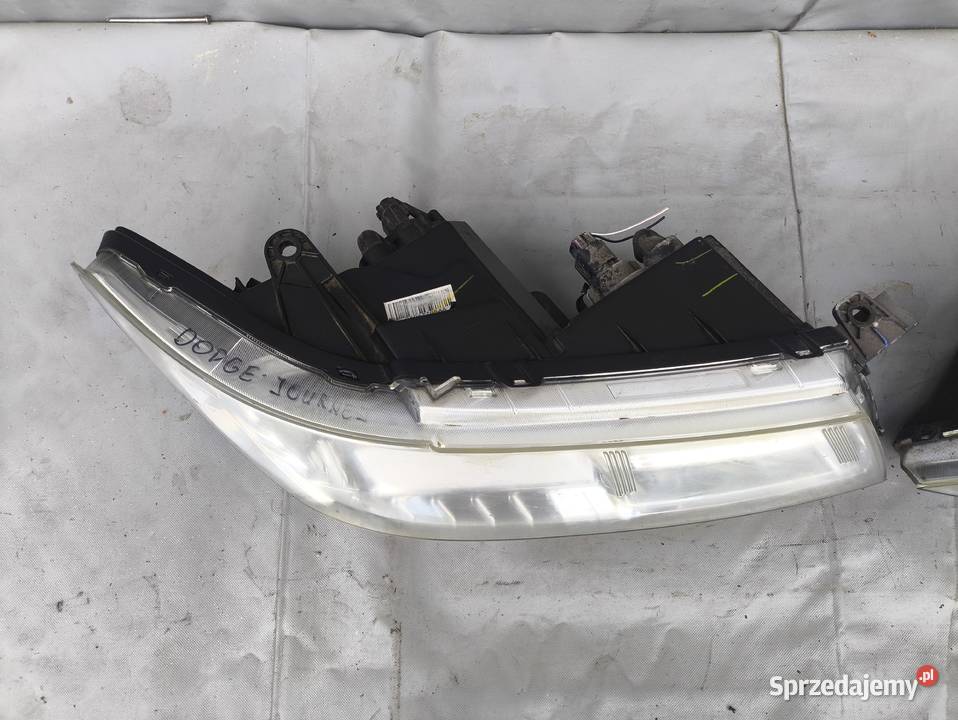 FIAT FREEMONT DODGE JOURNEY LAMPA PRZEDNIA PRZÓD osobowe Radom