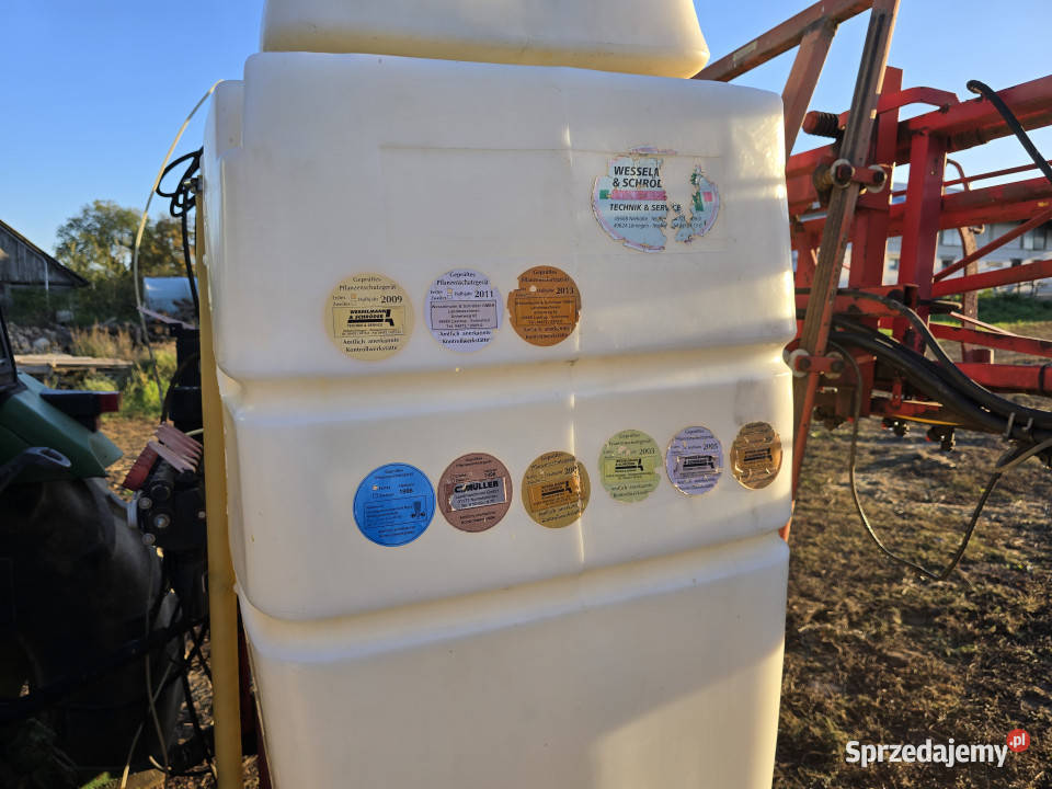 Opryskiwacz zawieszany HOLDER F712H 1000 L 12 m Serwatki