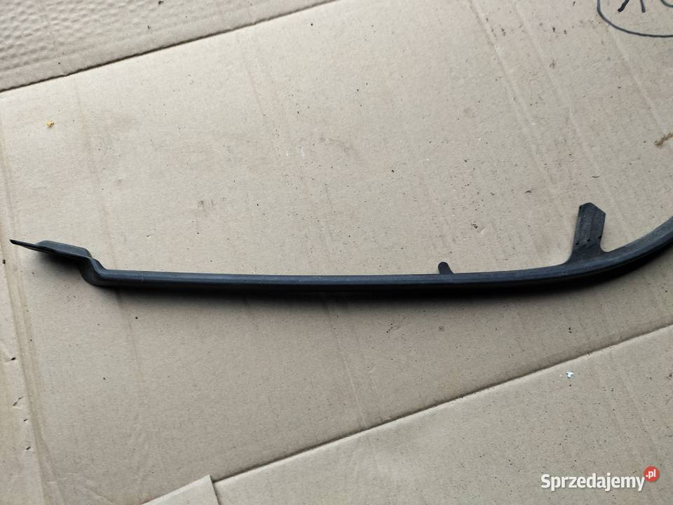 AUDI 80 B4 LISTWA POD LAMPE HOKEJ LEWY osobowe lubelskie Kamień-Kolonia