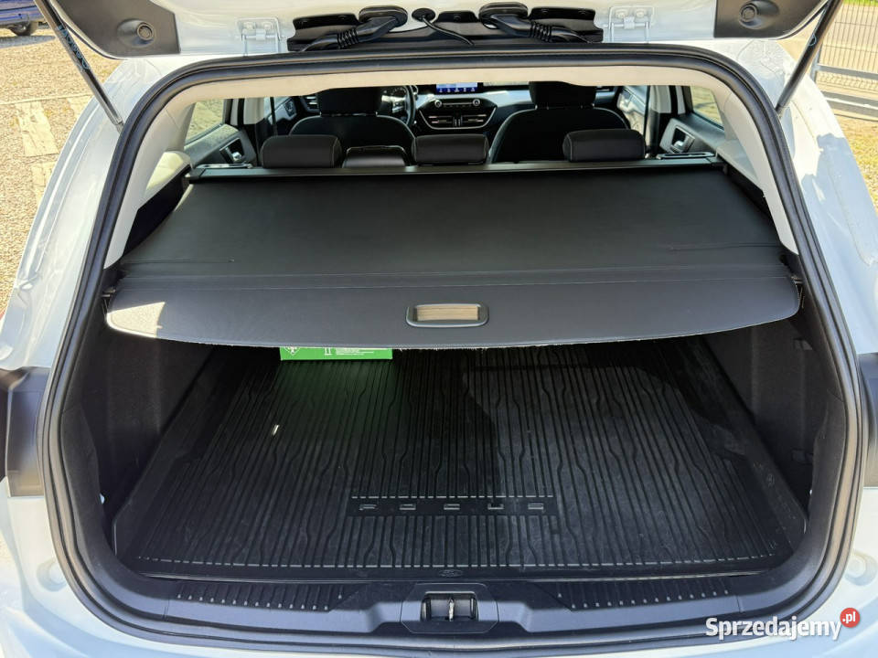 Ford Focus navialusuper stanz Niemiec Mk3 asystent pasa ruchu Dąbrowa