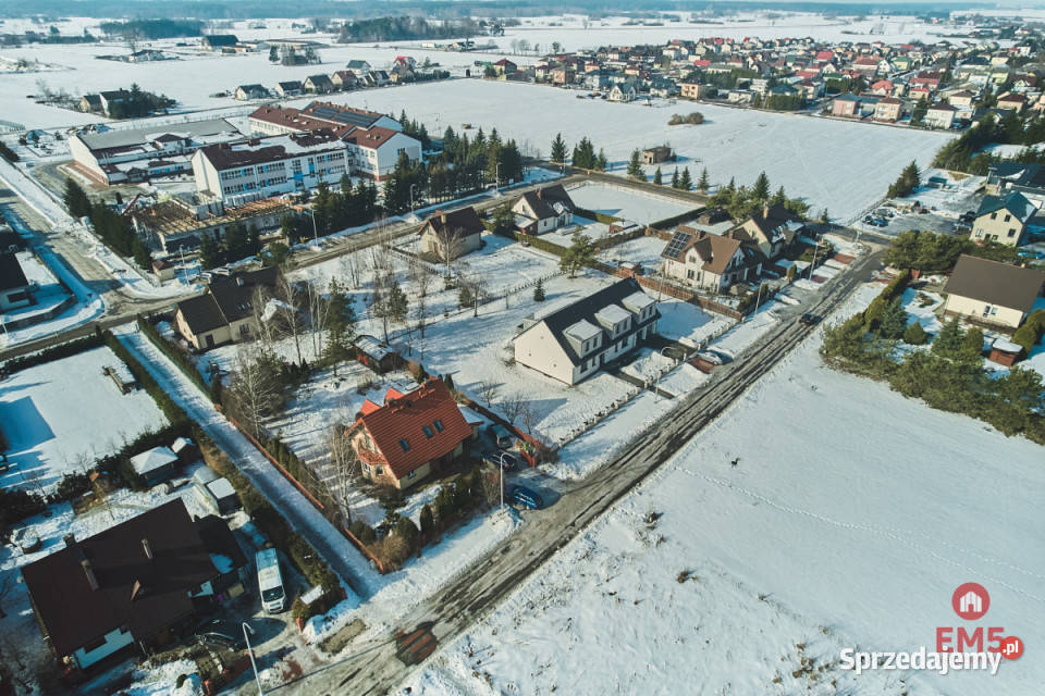 Dom wolnostojący 890m2 Raczki