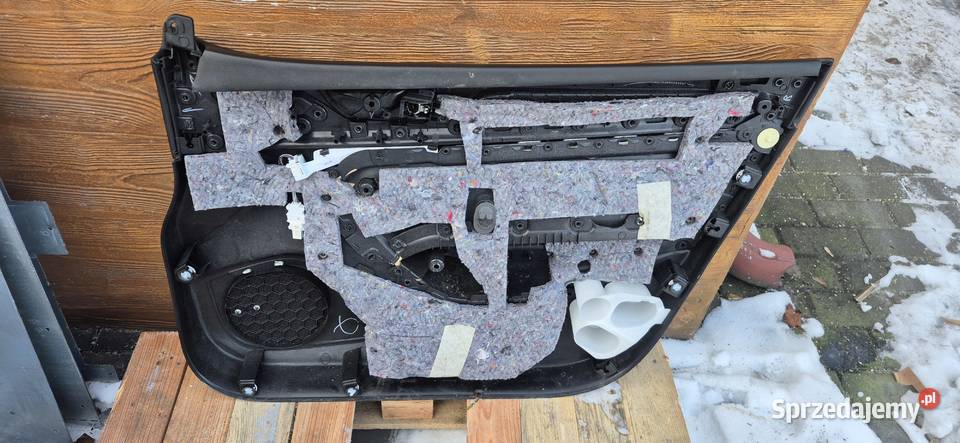 Renault Megane 4 IV boczek drzwi osobowe Chodzież