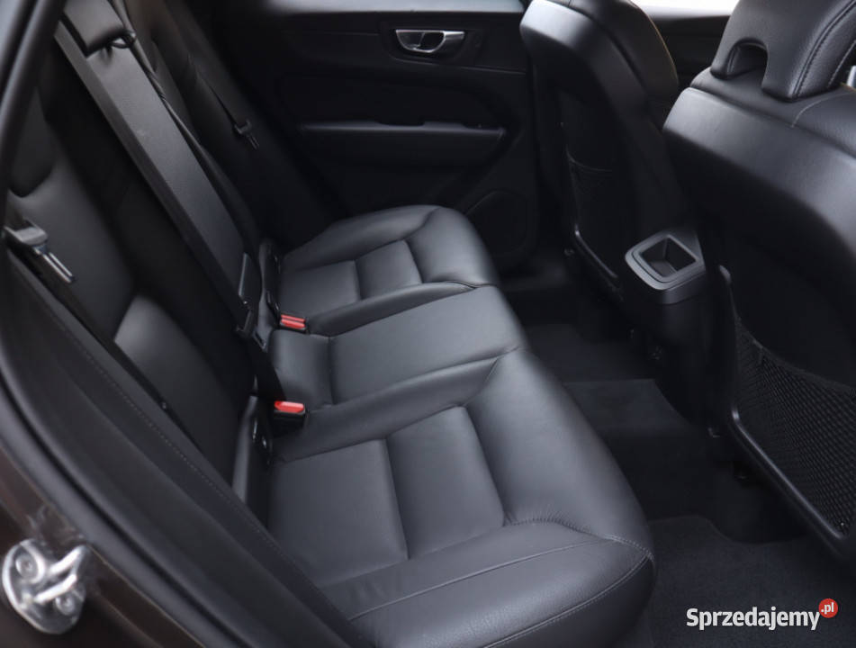 Volvo XC60 B4 elektrycznie ustawiane fotele Łódź