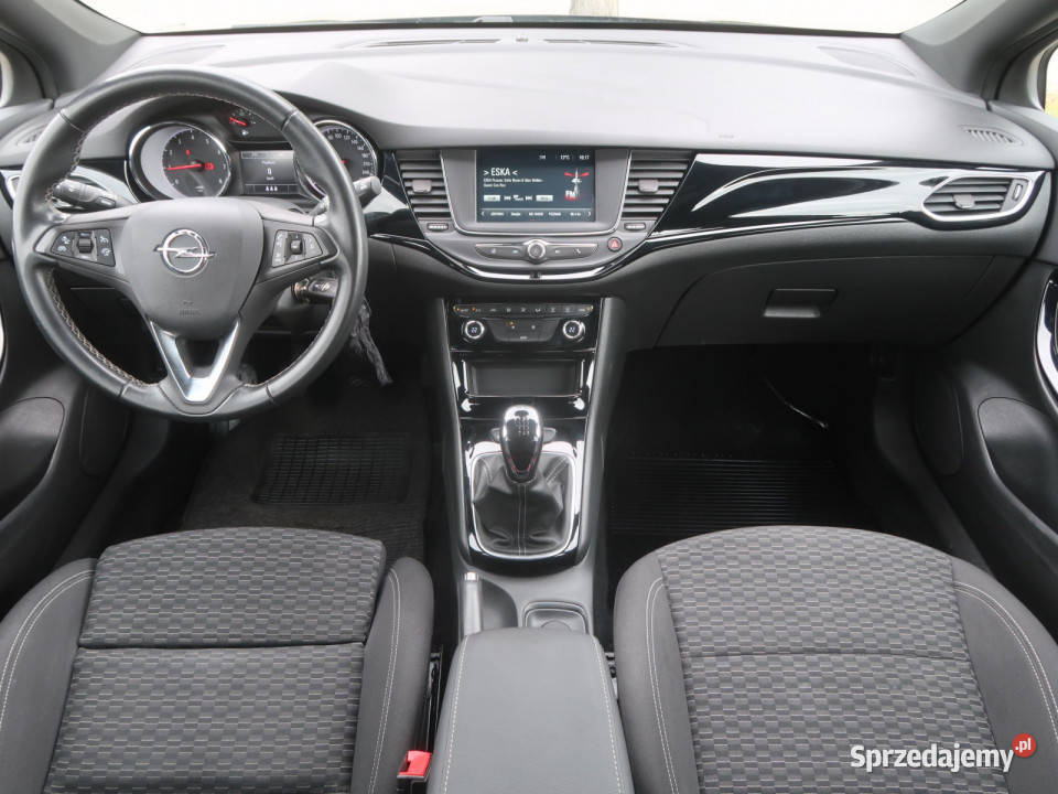 Opel Astra 14 T światła do jazdy dziennej dolnośląskie sprzedam