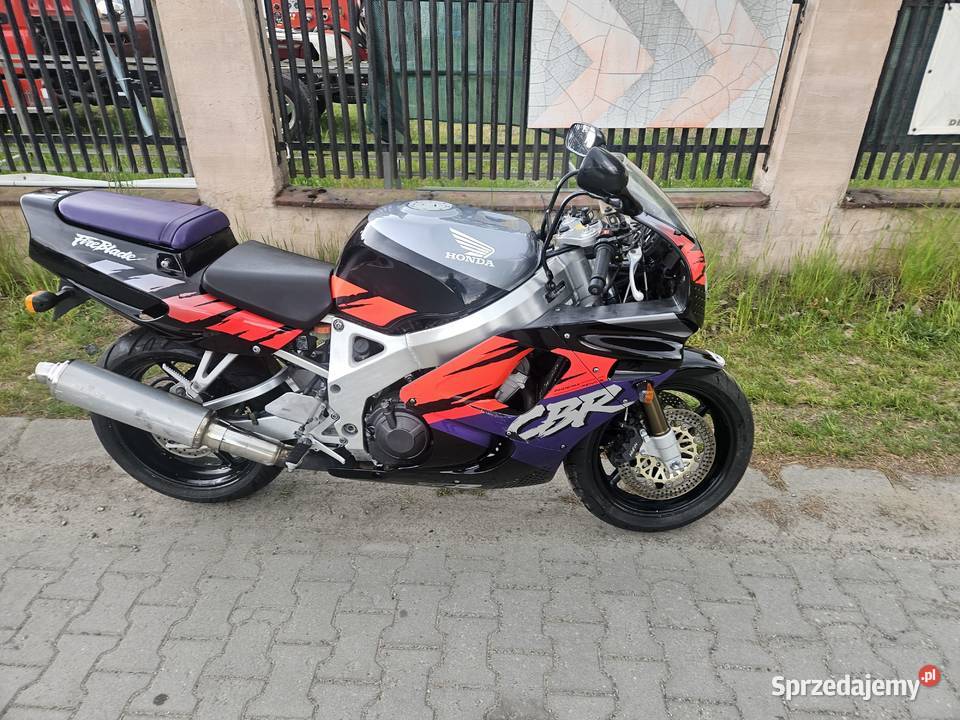 CBR900RR SC28