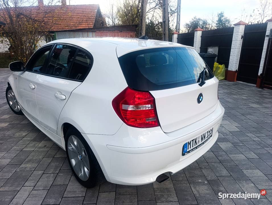 BMW e87 116i 20122 lift benzyna org lakier i światła przeciwmgielne