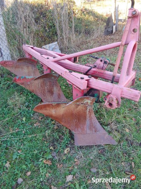 Pług trzy skibowy Końskie